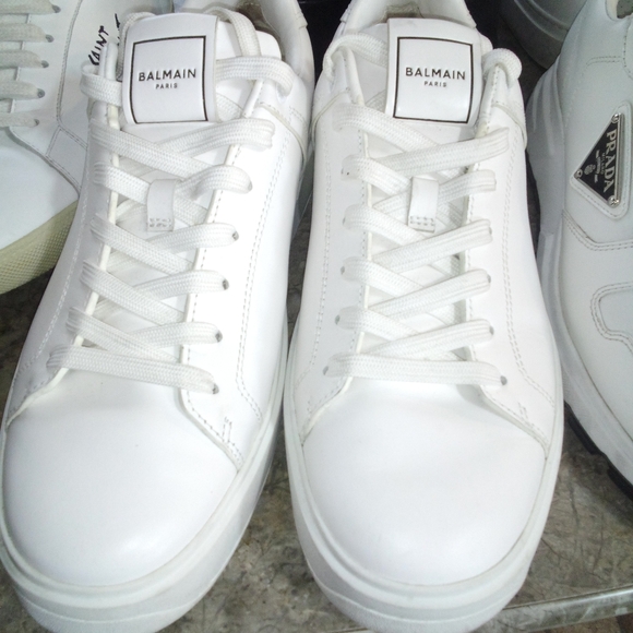 Prada, givenchy, Balmain, saint Laurent and Louis Vuitton - Picture 3 of 5